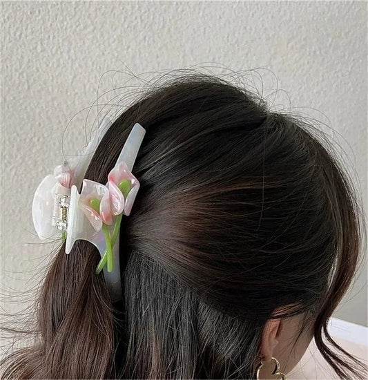 Water Lily Luscious White Hair Claw丨Lemonschunks