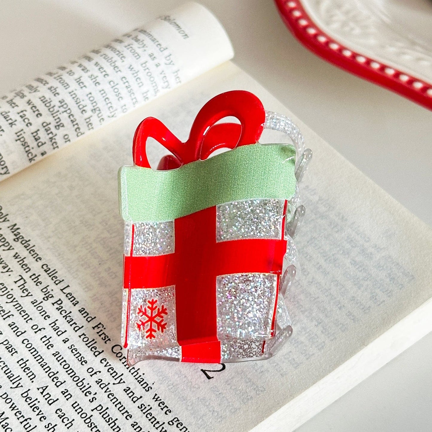 Small Christmas Gift Box Hair Claw