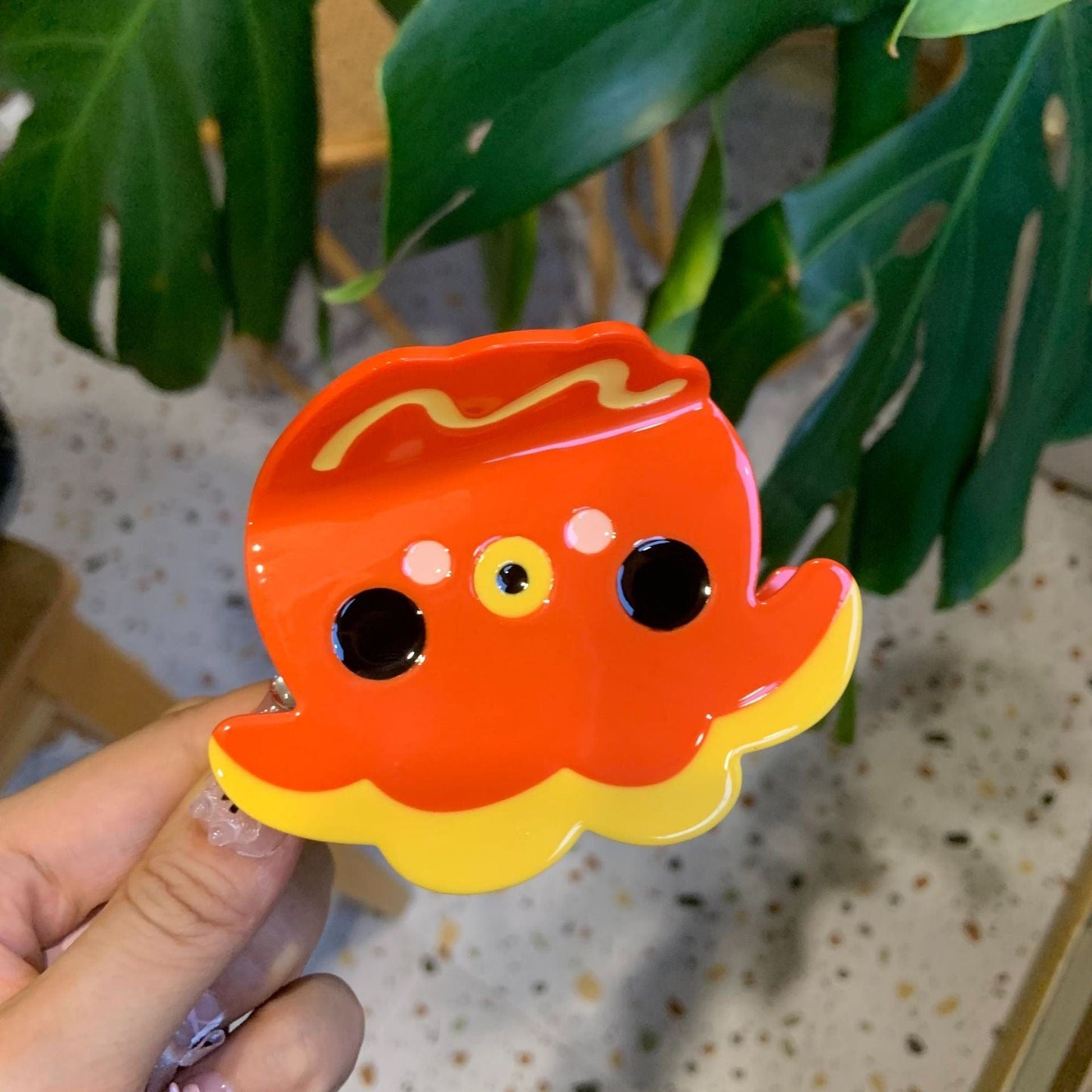 Medium Cartoon style little octopus on yellow background Hair Claw