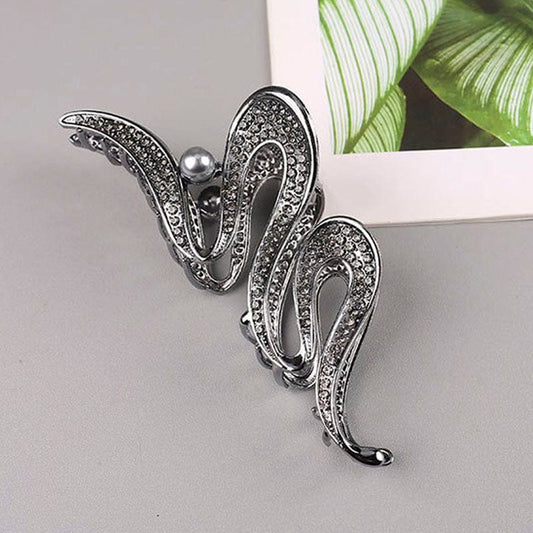 Pearl Wavy Gun Black Hair Claw
