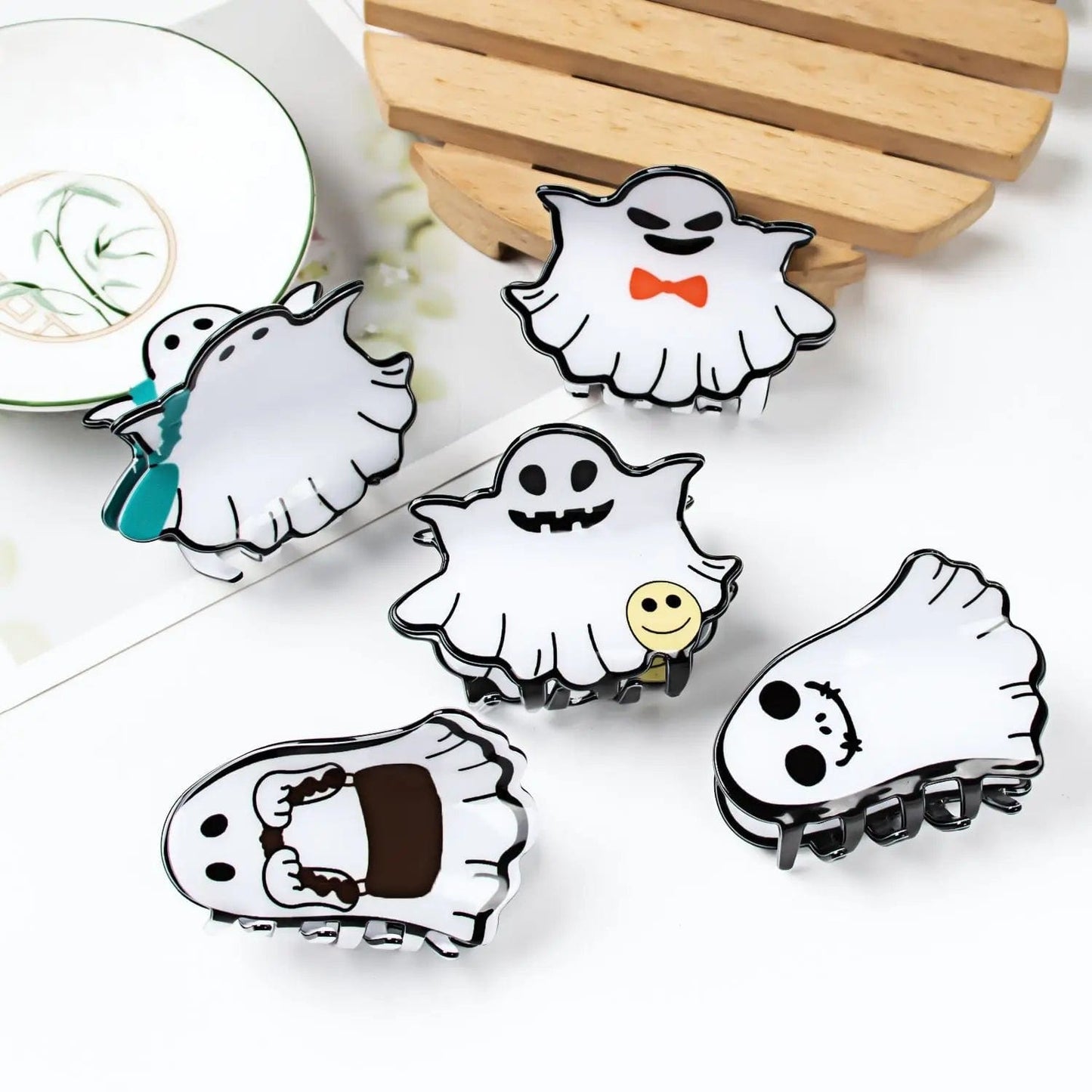 Wandering Ghost with Bag Halloween Hair Claw Clip