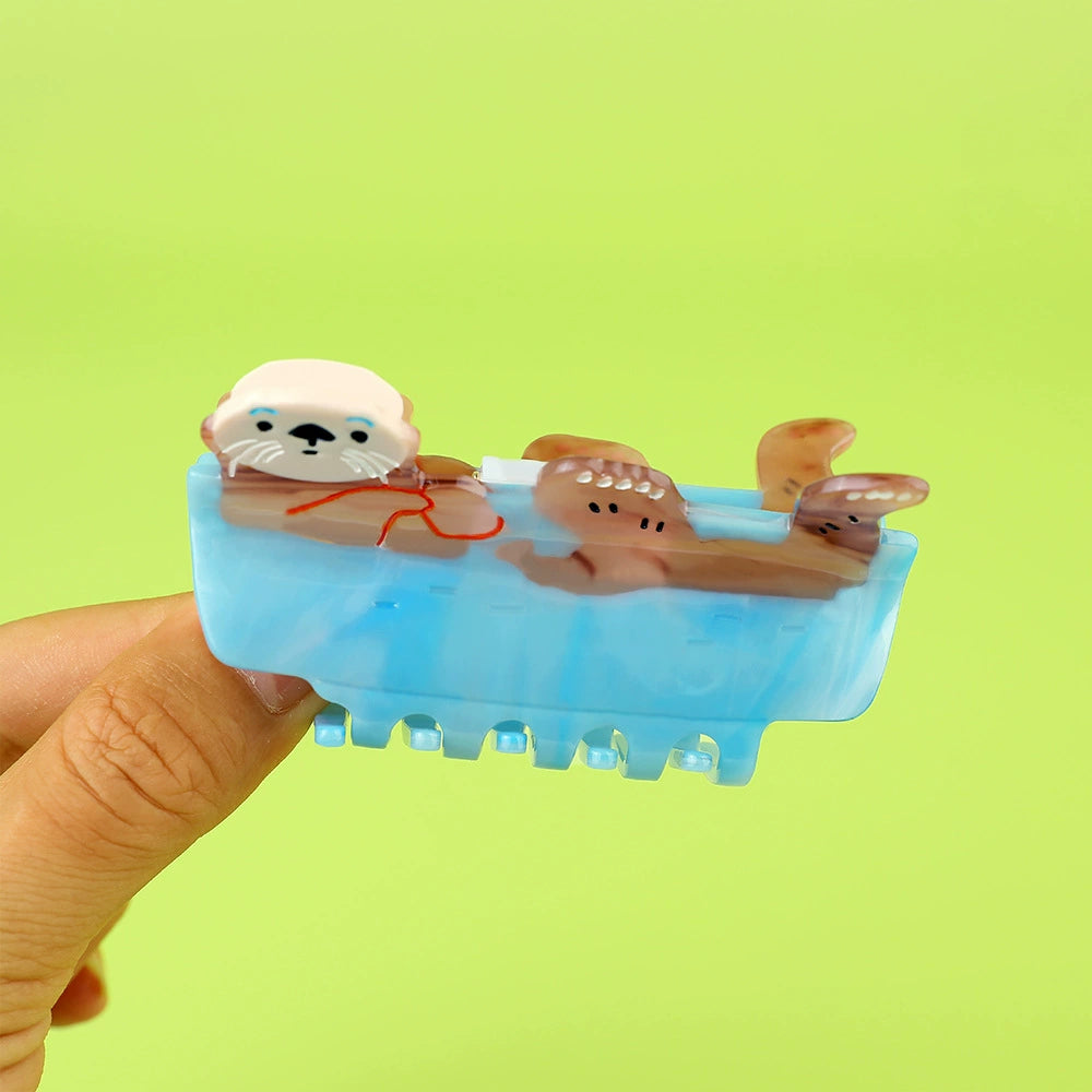 Medium Blue Sea Otter Hair Claw