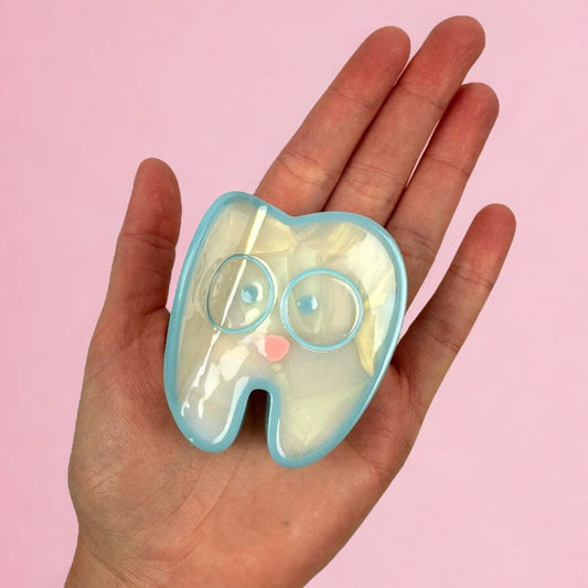 Medium Teeth with Glasses Hair Claw