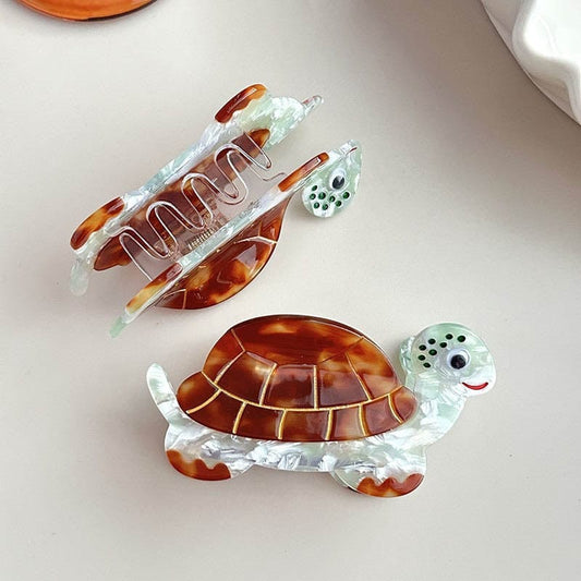 Medium Amber Turtle Hair Claw