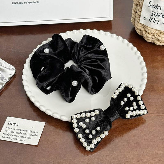 Medium Pearl Bow Hair Claw