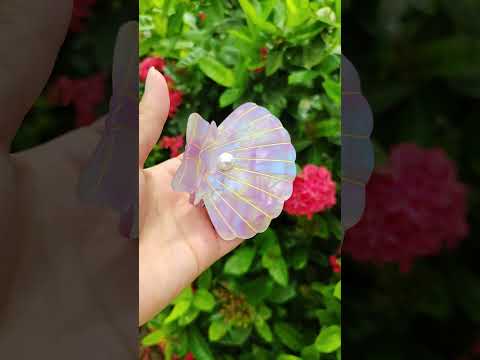 Medium Scallop Shell Hair Claw