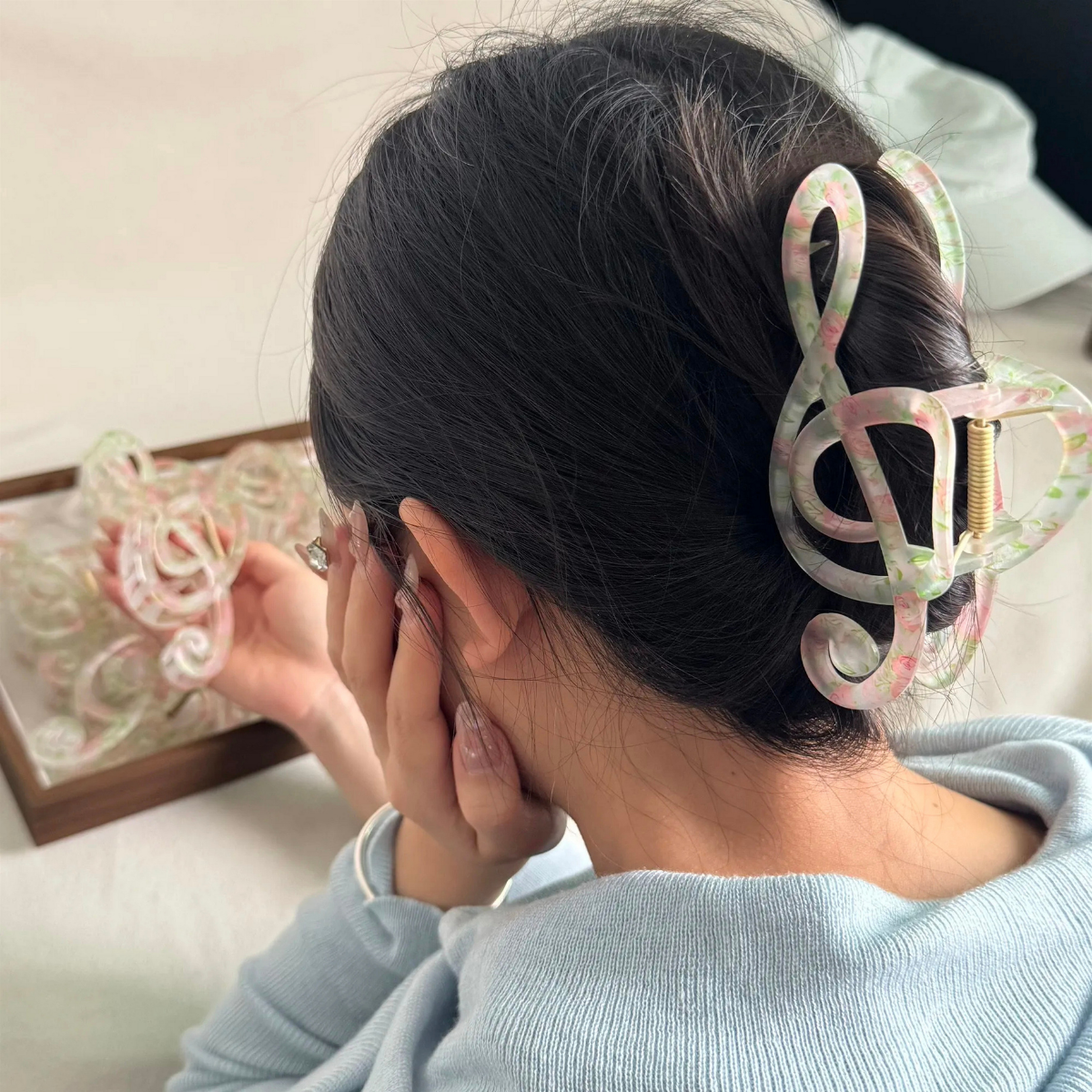 Jumbo Treble Clef Hair Claw