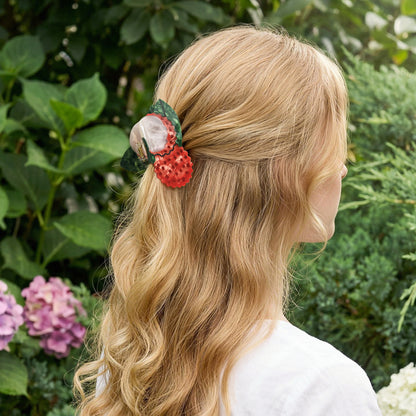 Medium Lychee Hair Claw