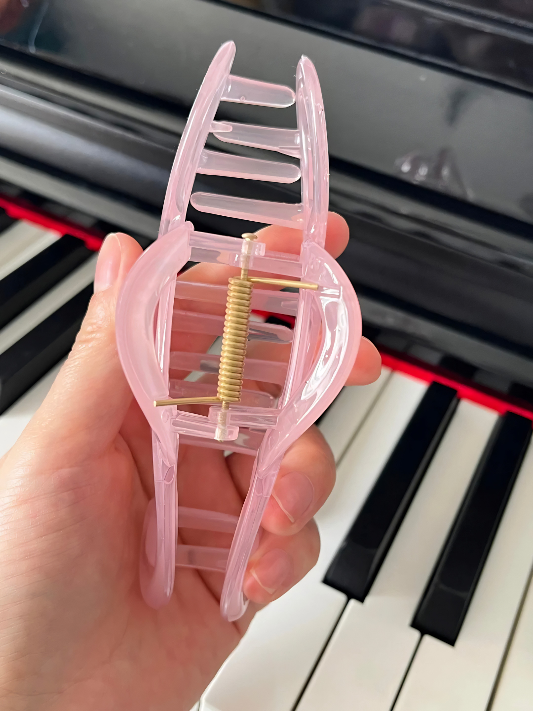 Jumbo Treble Clef Hair Claw