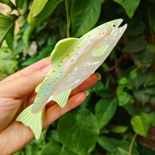 Jumbo Light Green Water-Pattern Trout Hair Claw