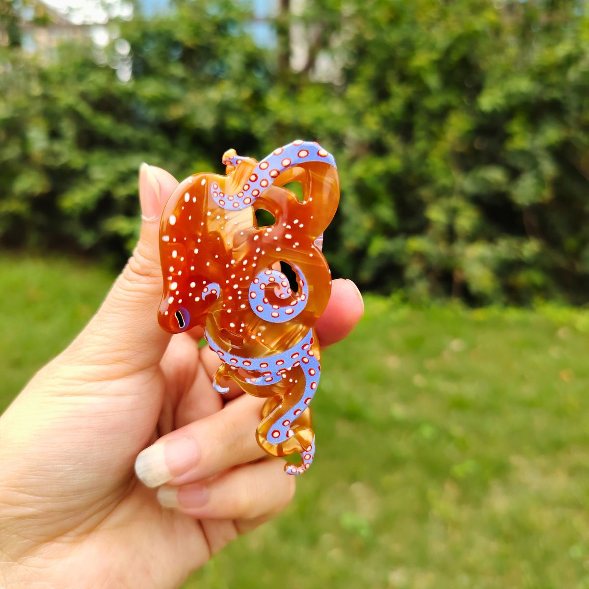 棕色章鱼毛爪