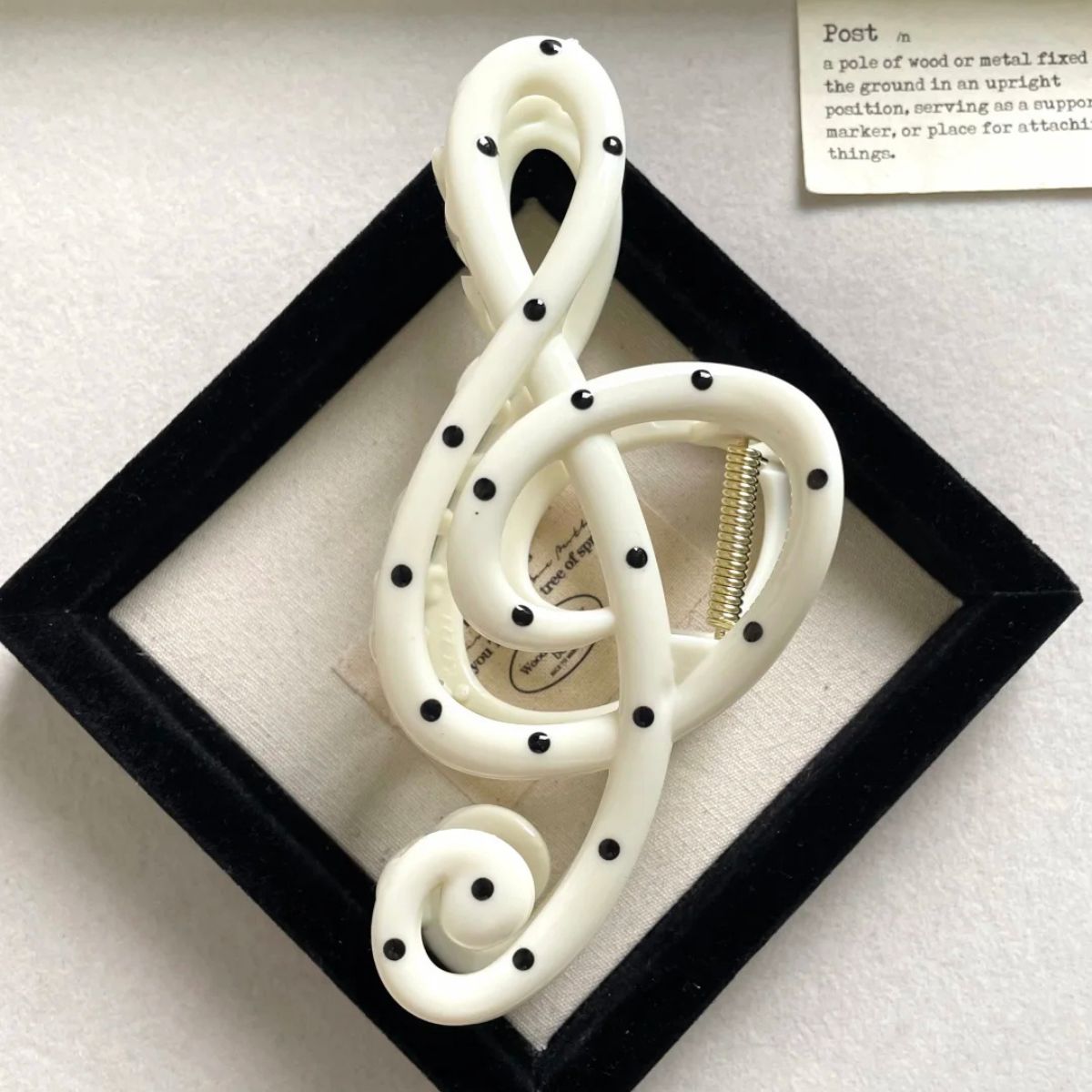 Jumbo Treble Clef Hair Claw