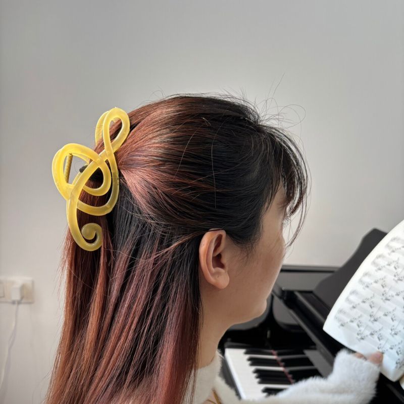 Jumbo Treble Clef Hair Claw