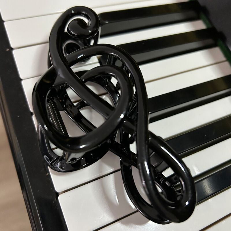 Jumbo Treble Clef Hair Claw
