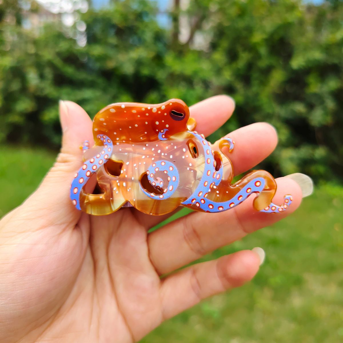 棕色章鱼毛爪