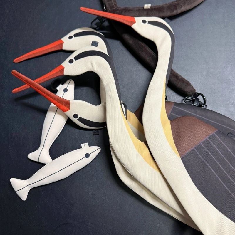Exaggerated Crane Bag