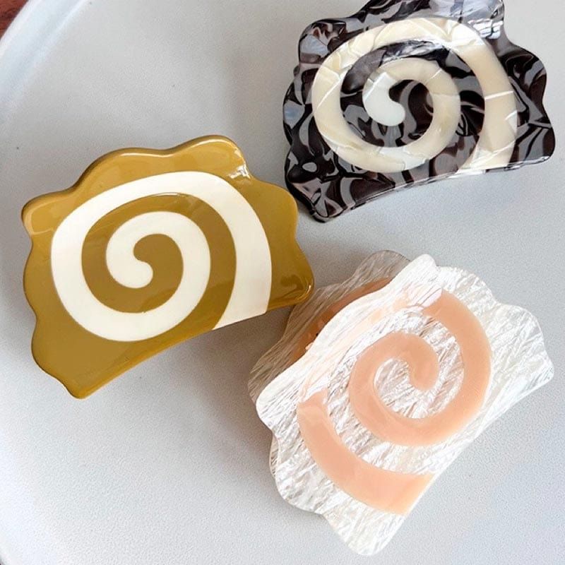 Medium Beige Narutomaki Hair Claw