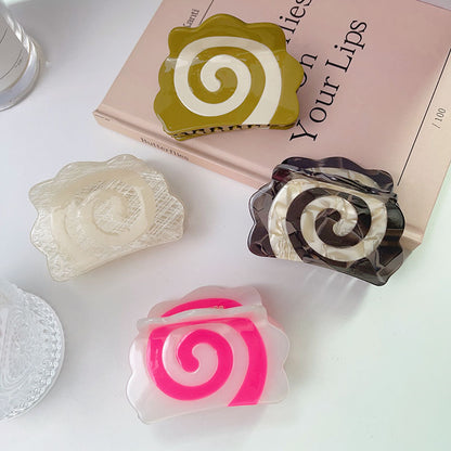 Medium Black Narutomaki Hair Claw