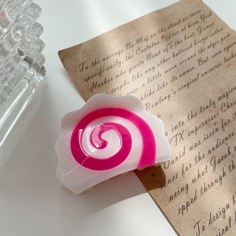 Medium Pink Narutomaki Hair Claw
