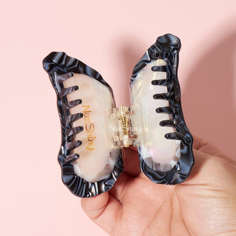 Medium Oyster Hair Claw ClipsحNueShiny