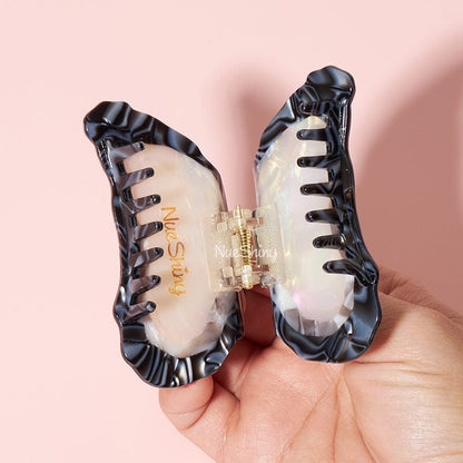 Medium Oyster Hair Claw ClipsحNueShiny