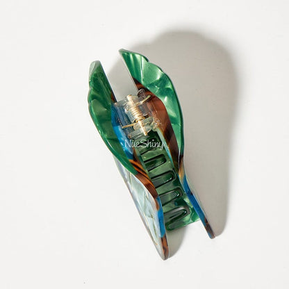 Medium Mussels Hair Claw ClipsحNueShiny