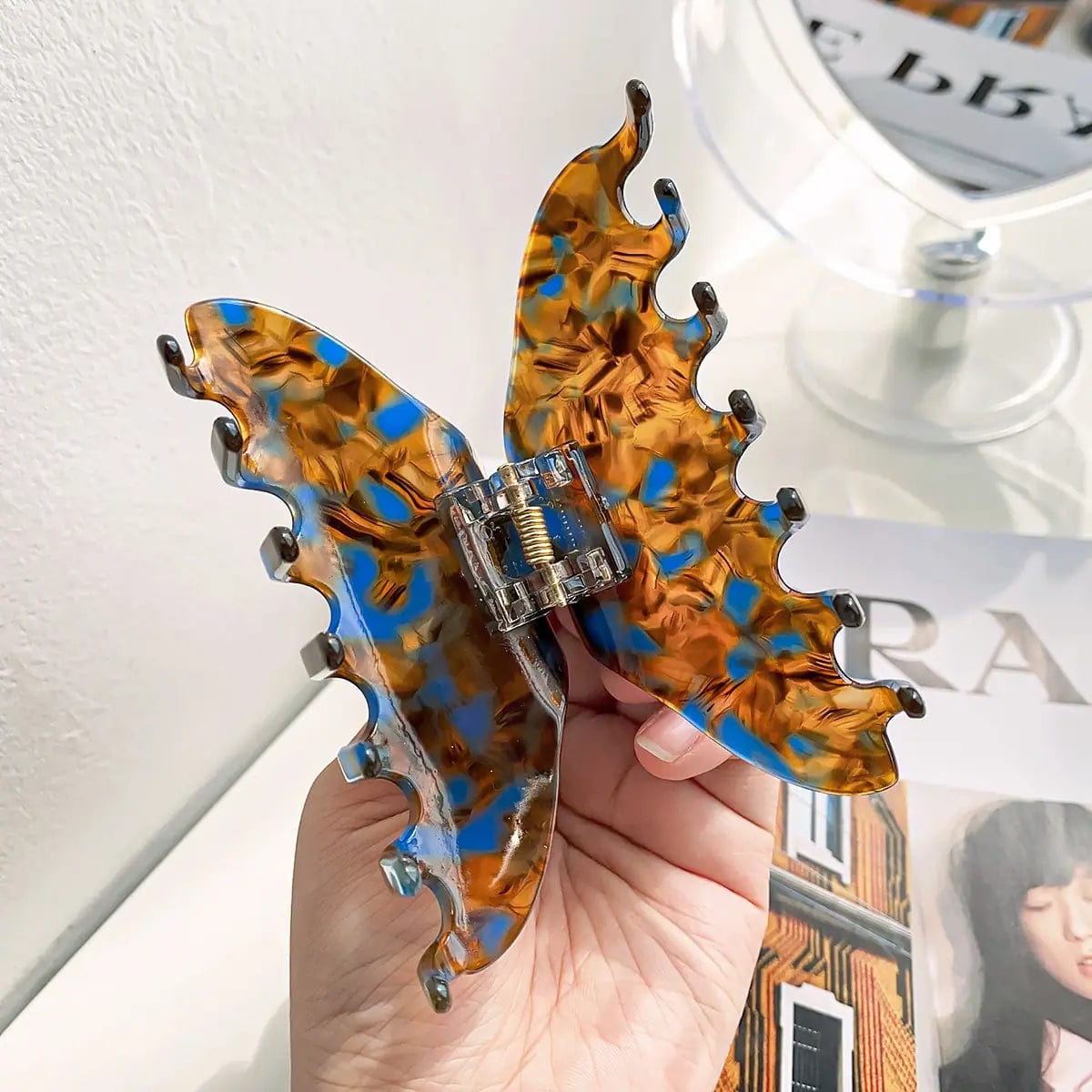 Fashion High Sense Texture Claw Large In Blue Coffee