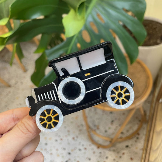 Medium  Retro Classic Car Hair Claw