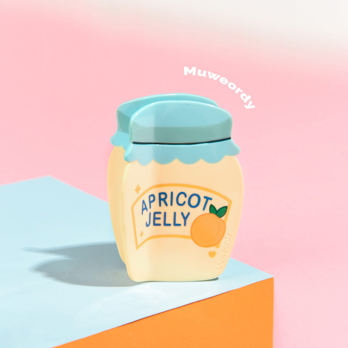 Medium Apricot Dream Hair Claw Lemonschunks