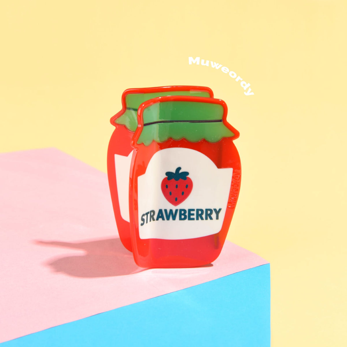 Medium Berry Pop Hair Claw Lemonschunks