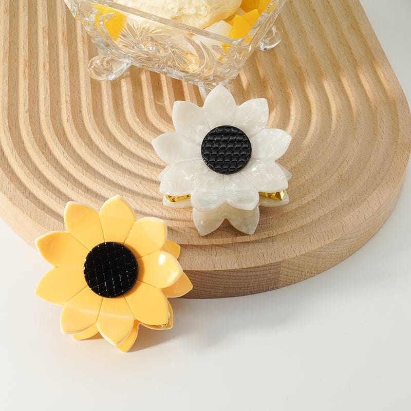 Sunflower Claw Within Yellow
