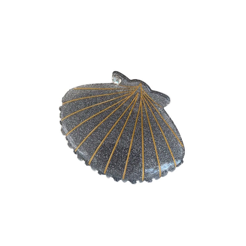 Small   Simulation silver gray shell Hair Claw