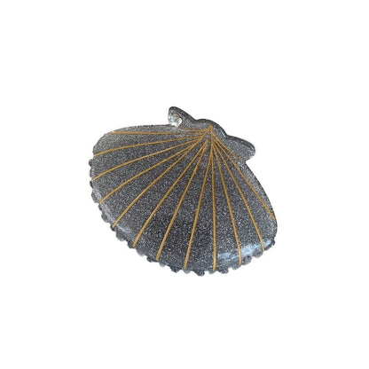 Small   Simulation silver gray shell Hair Claw