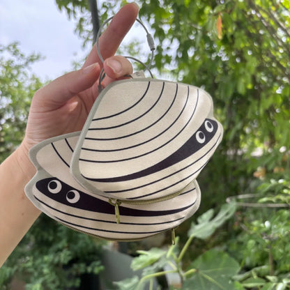 Beige Pearl Oyster Coin Purse