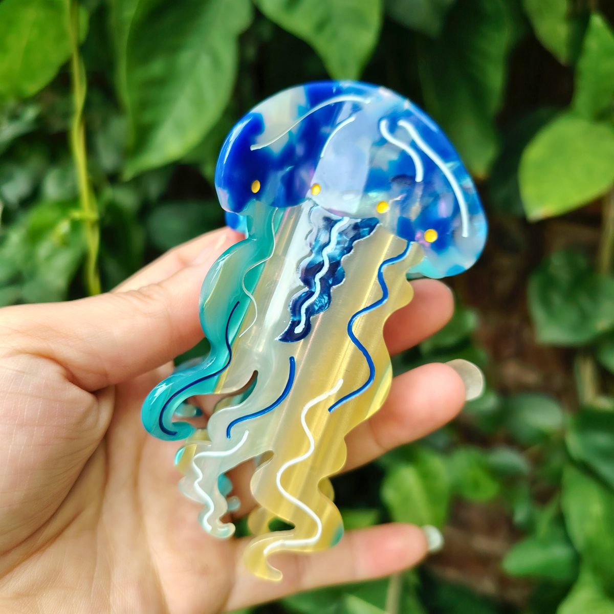 Medium Blue Jellyfish Hair Claw