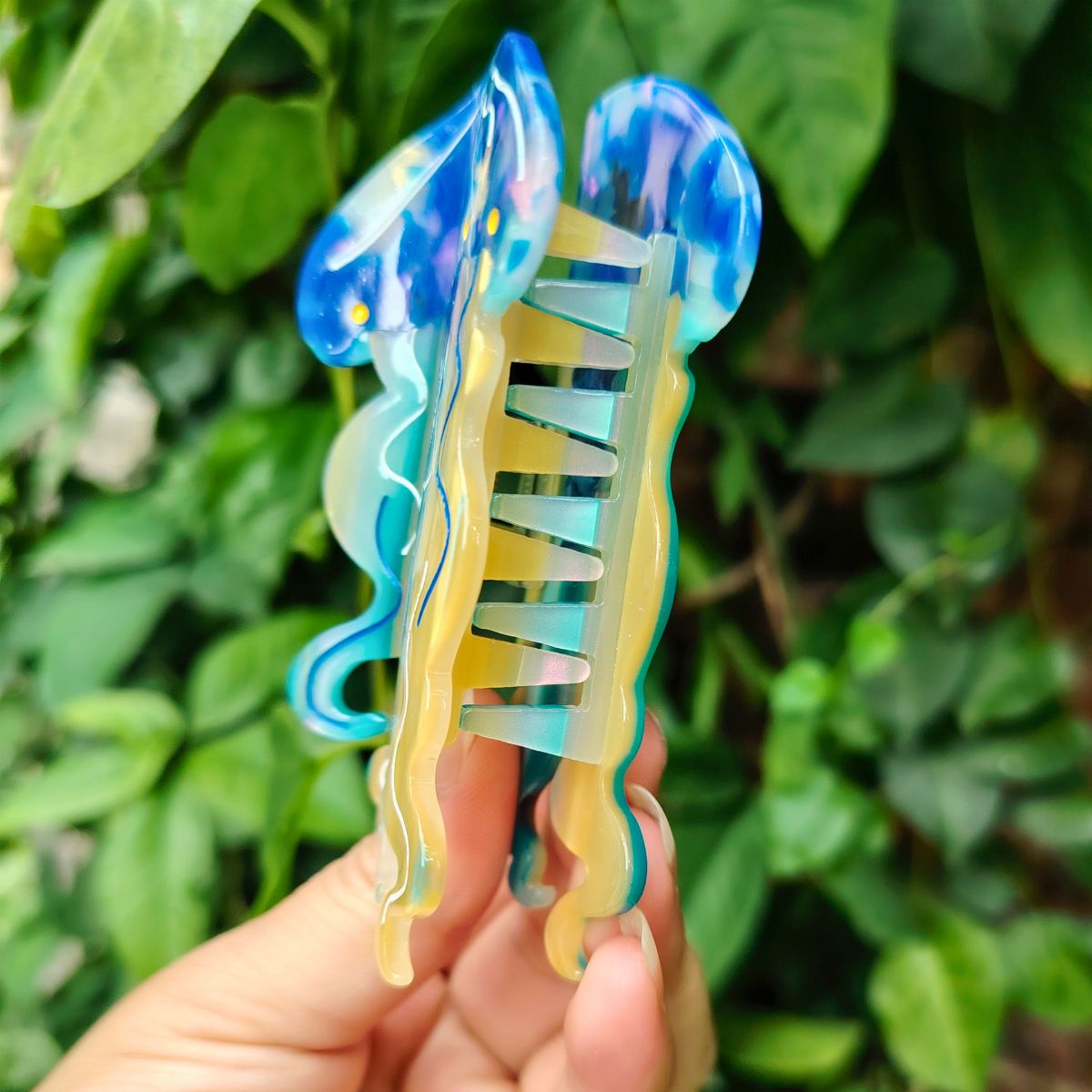 Medium Blue Jellyfish Hair Claw