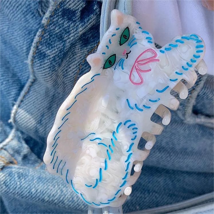 Adorable White Persian Cat Hair Clip Claw