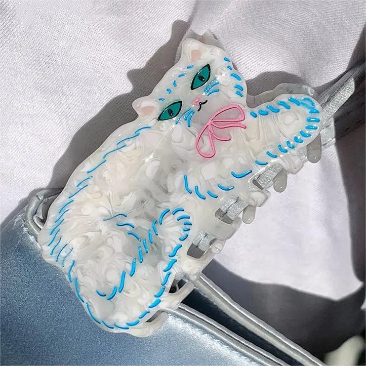 Adorable White Persian Cat Hair Clip Claw