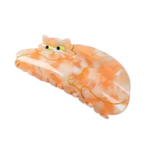 Chat siamois orange mignon de taille moyenne, griffes en poils de chat roux, NueShiny