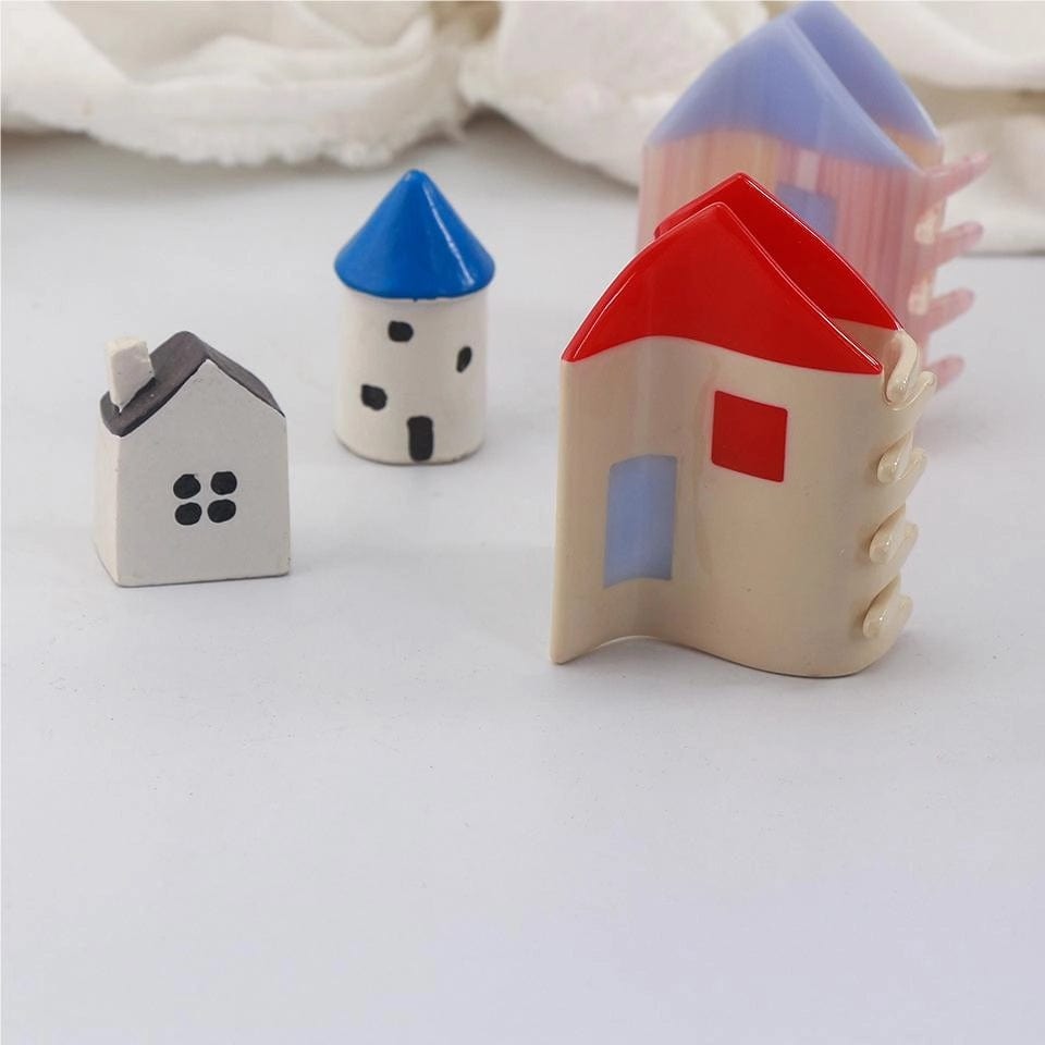 Fairy Tale Cabin Medium House Hair Claw