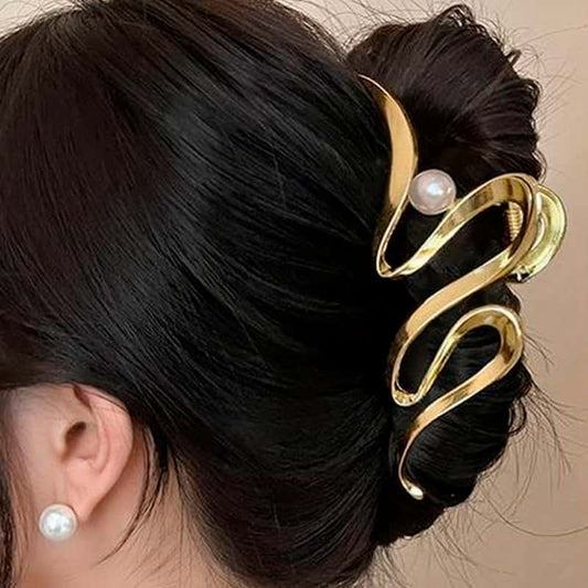 Golden Pearl Wavy Hair Claw