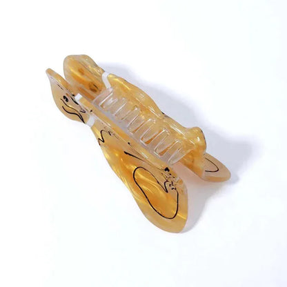 金毛寻回犬聪明的狗毛爪丨NueShiny