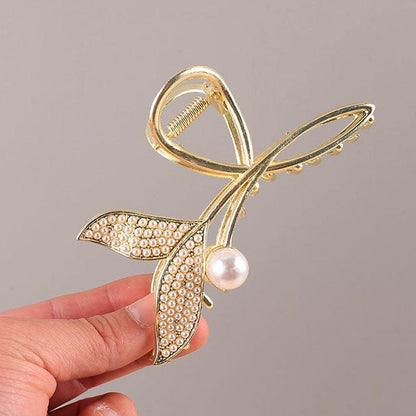 Mermaid Decorated with Pearls Hair Claw