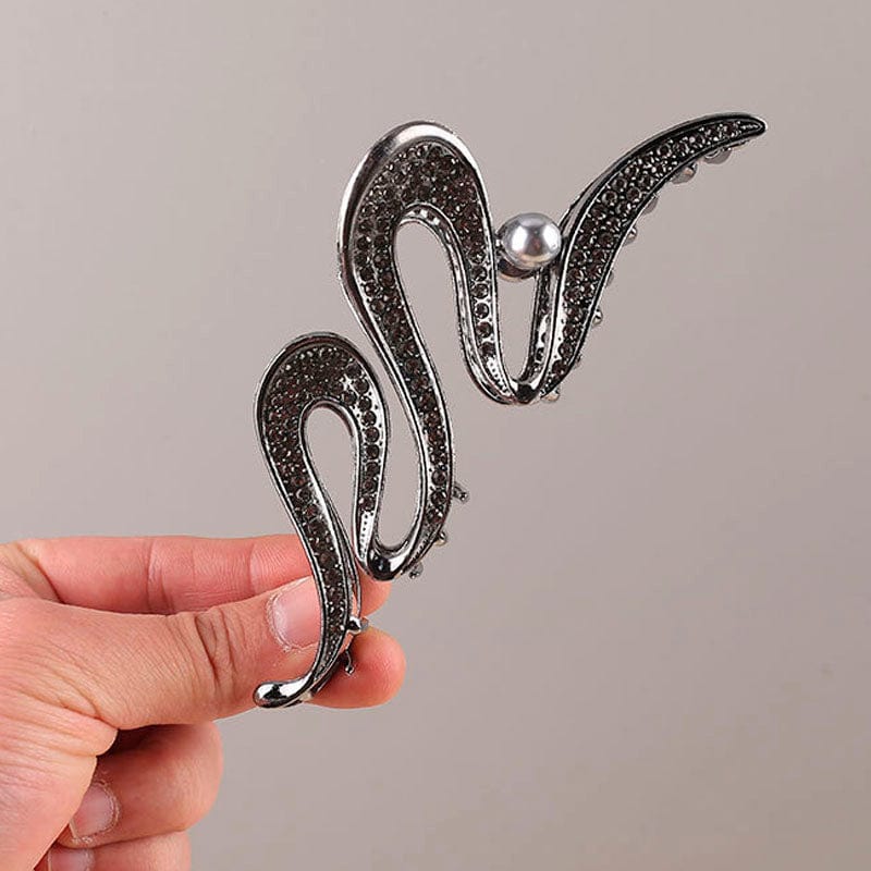 Pearl Wavy Gun Black Hair Claw