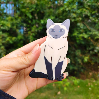 Medium Seal Point Siamese Cat Hair Claw