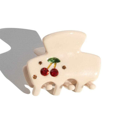 Pince à cheveux Cute Cherry Diamond Bangs couleur crème | NueShiny