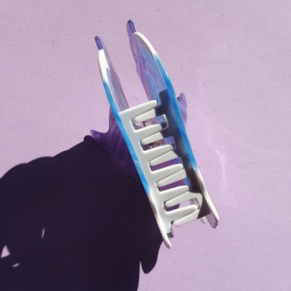 Jumbo Dolphin-Wave Hair Claw