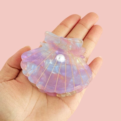 Medium Scallop Shell Hair Claw