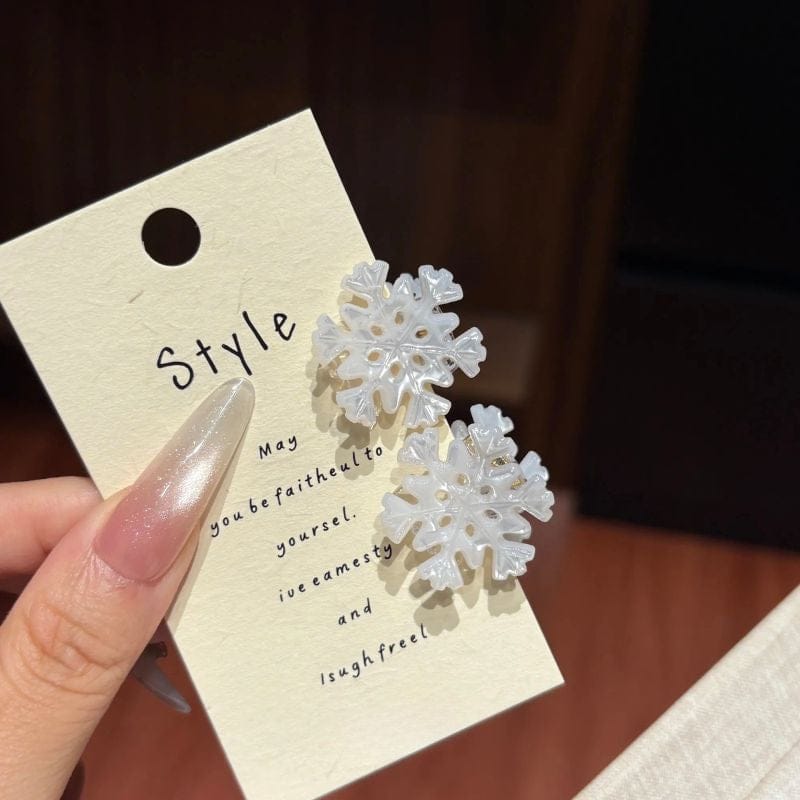 Pearl White Snowflake Hair Claw