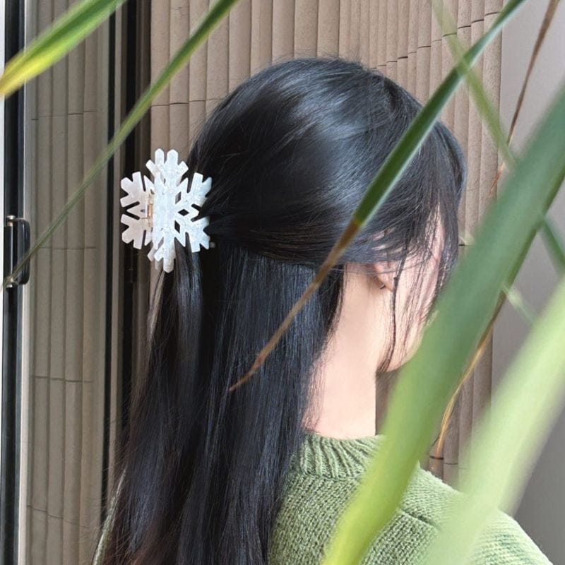 Medium Snowflake with Rhinestones Hair Claw